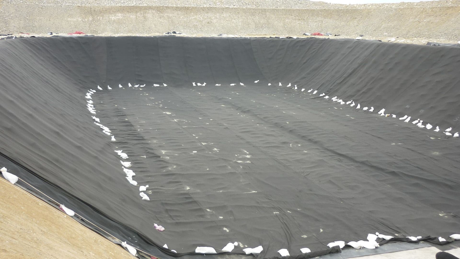 Geomembrana de Polietileno de Alta Densidad HPDE